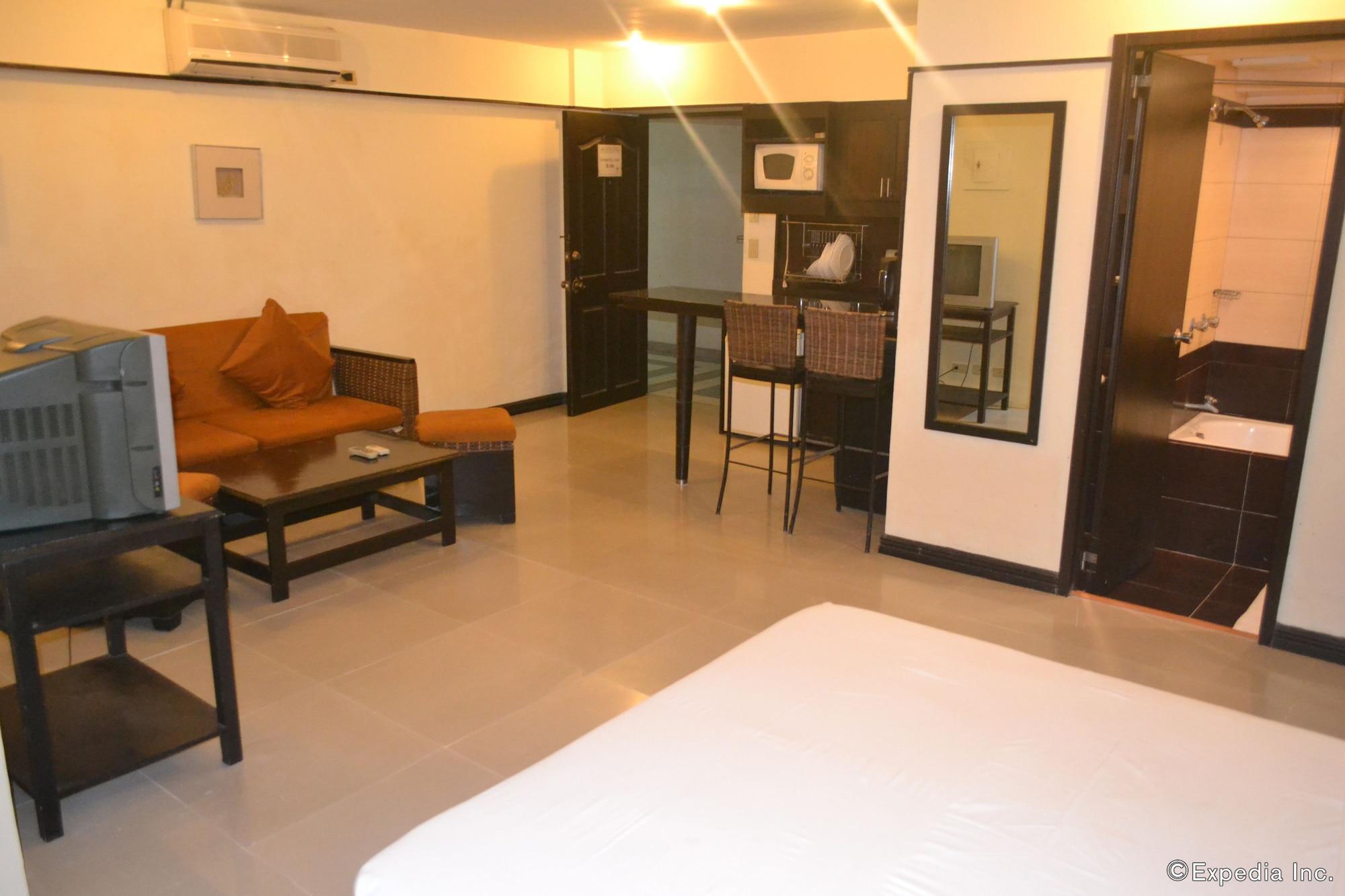 Lancaster Hotel Cebu Île de Mactan Extérieur photo