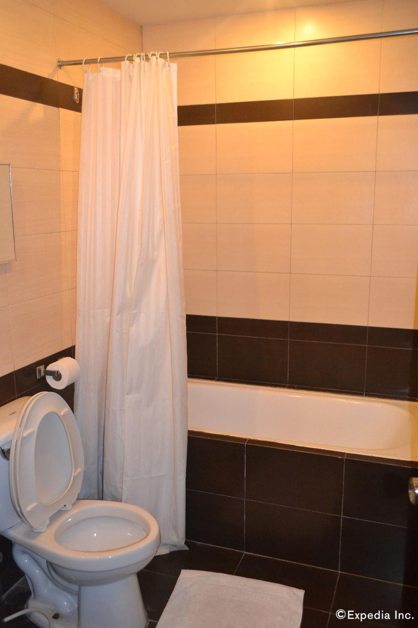 Lancaster Hotel Cebu Île de Mactan Extérieur photo