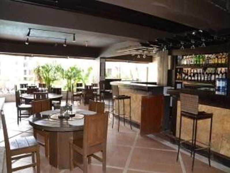 Lancaster Hotel Cebu Île de Mactan Extérieur photo
